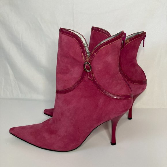 BCBG - Paris Vintage Style Pointed Toe Ankle Boots Size 9 Fuchsia Suede - Picture 6 of 9